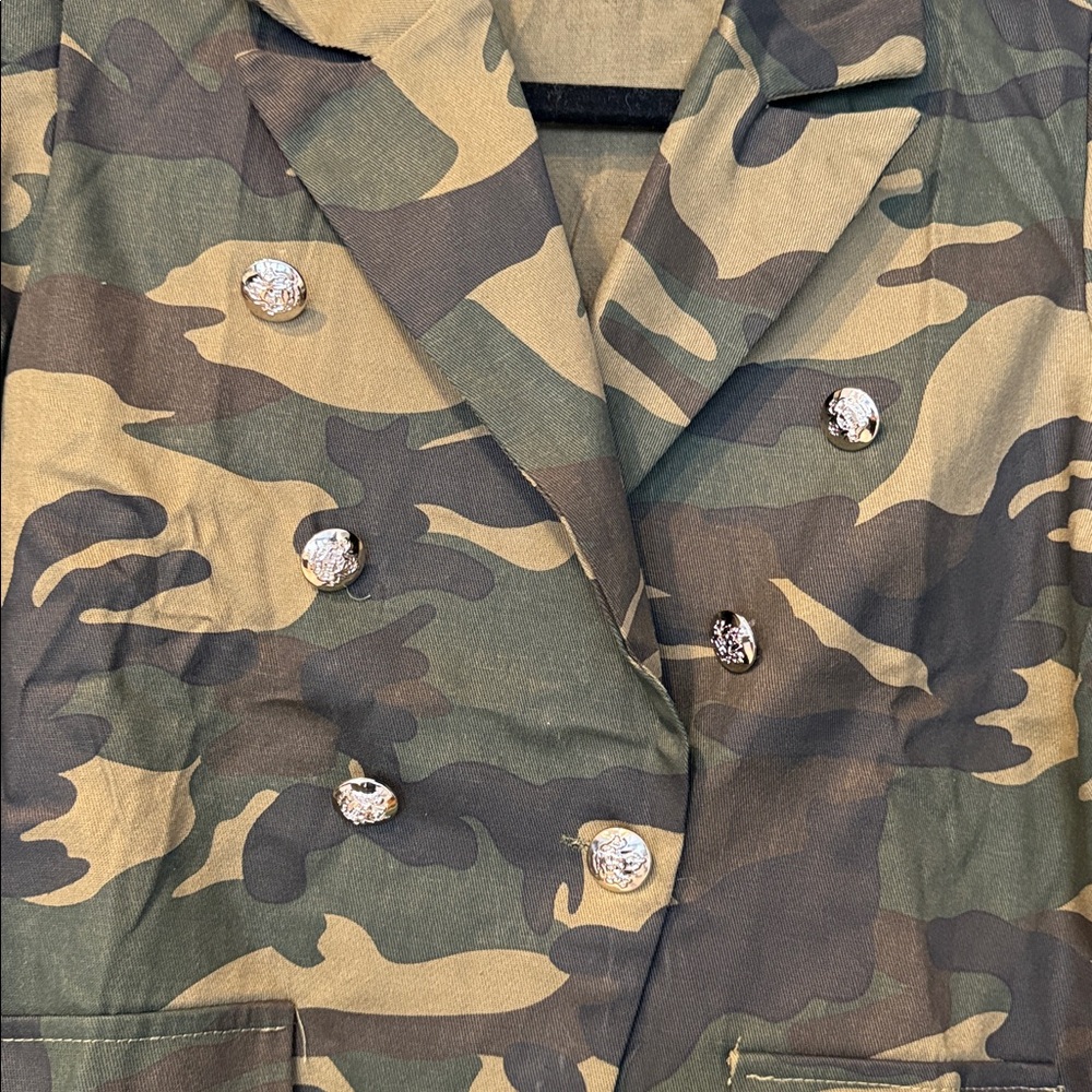 Camouflage Double-Breasted Women's Jacket - Picture 2 of 5